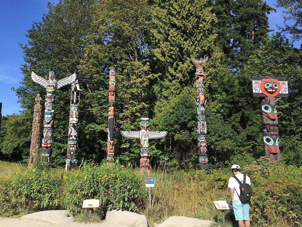 Totem dans Stanley Park à Vancouver