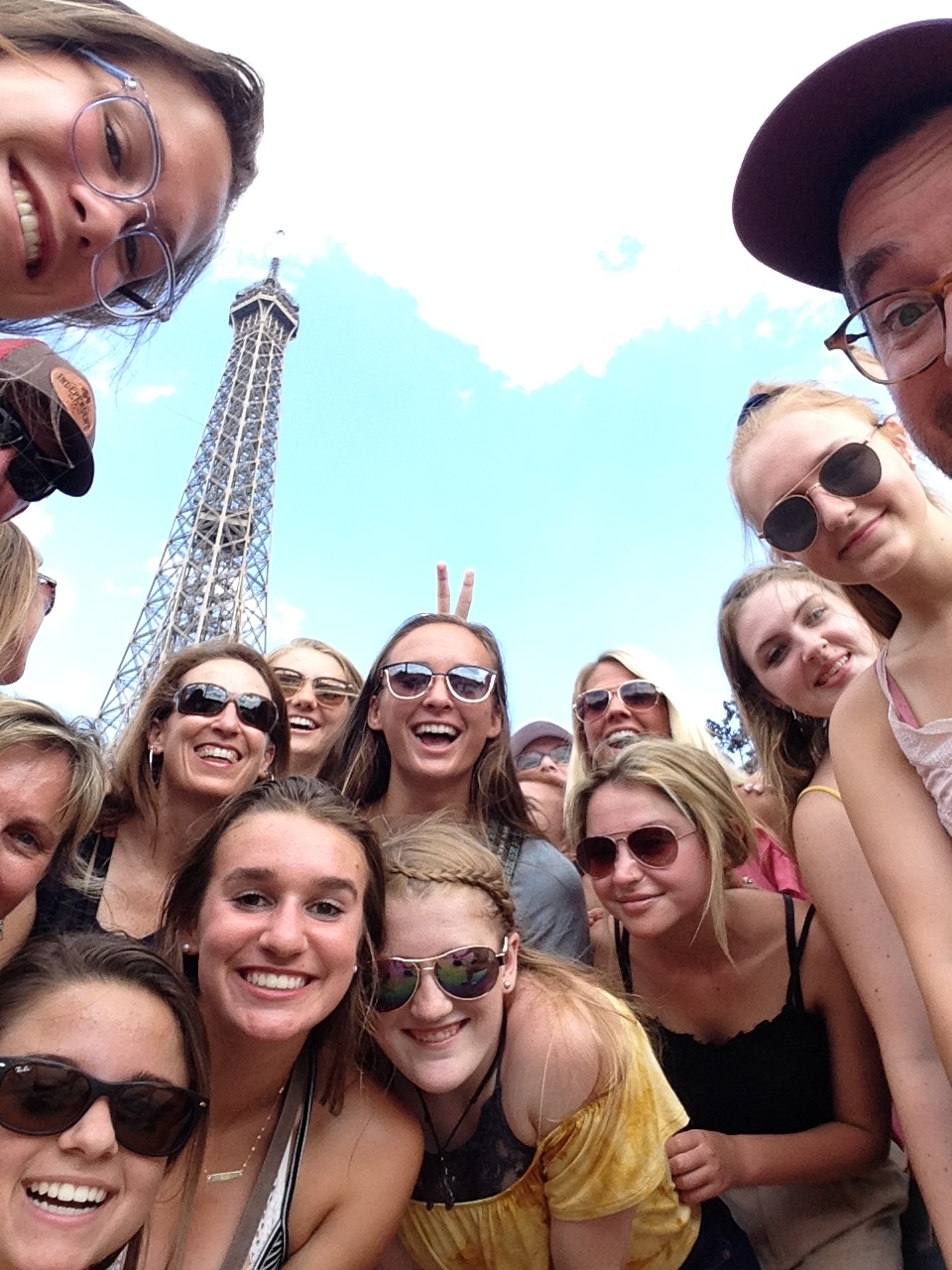 FR_Paris_Youth_Eiffel Tower 2